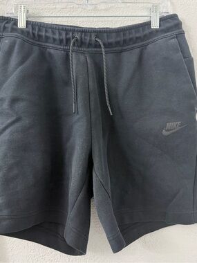 Nike Sportswear Tech Fleece Shorts - Black - Size Medium